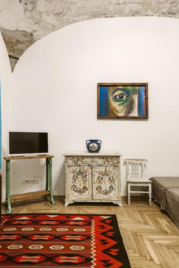 בודפשט The Chapel - History, Tradition, Luxury מראה חיצוני תמונה